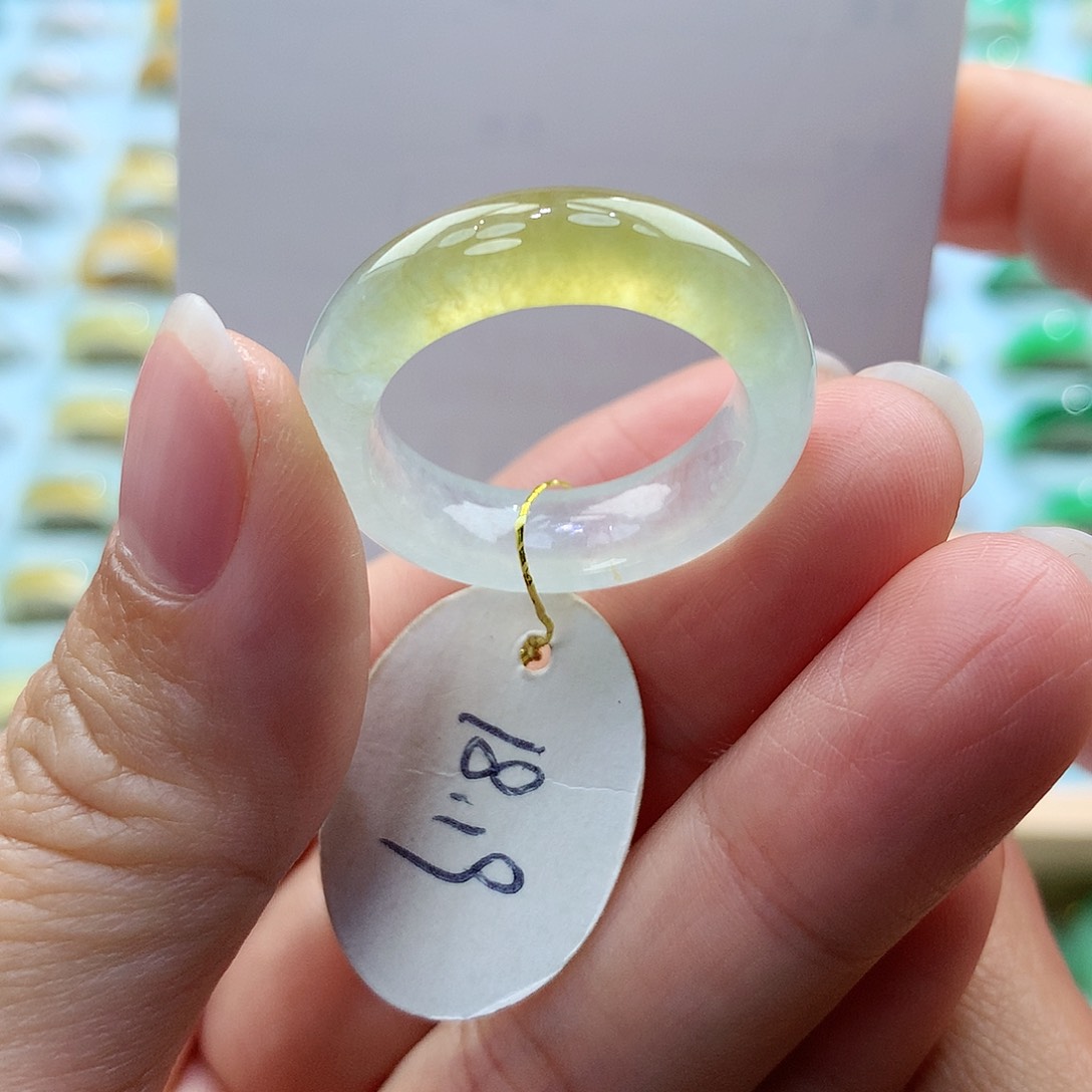 翡翠戒指未镶嵌1819圈