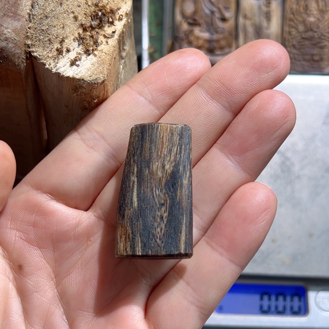 沉香吊坠白棋素牌4.3克