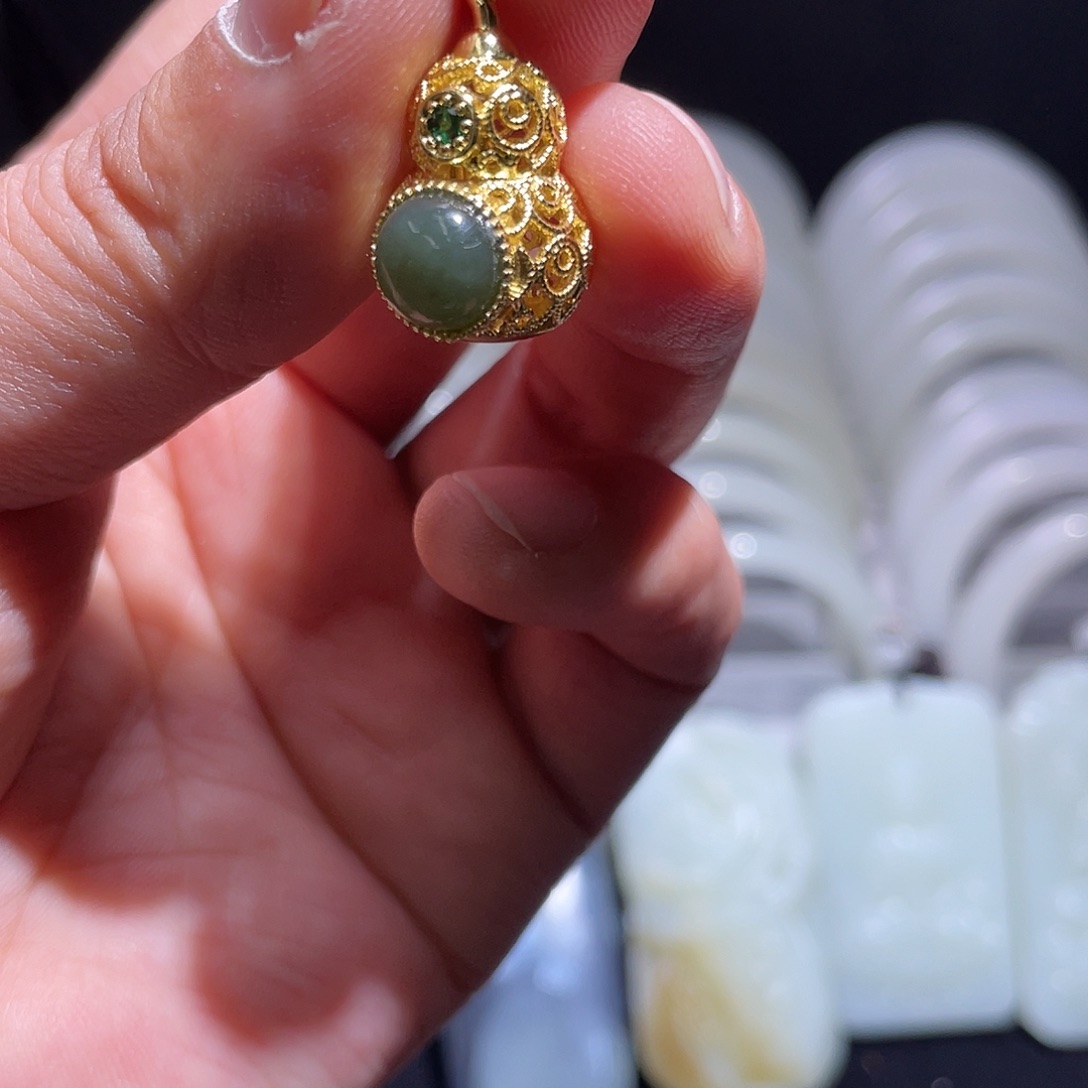 和田玉挂件未镶嵌