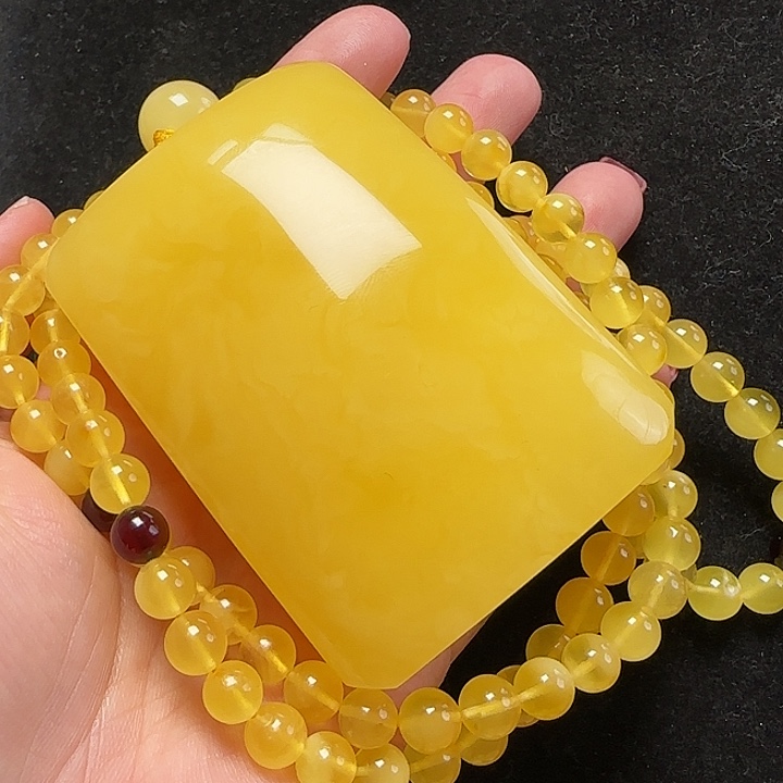 蜜蜡珠宝奇石未镶嵌