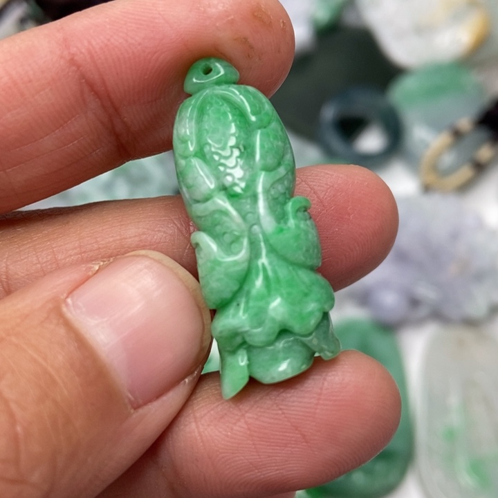 定制翡翠未镶嵌翡翠