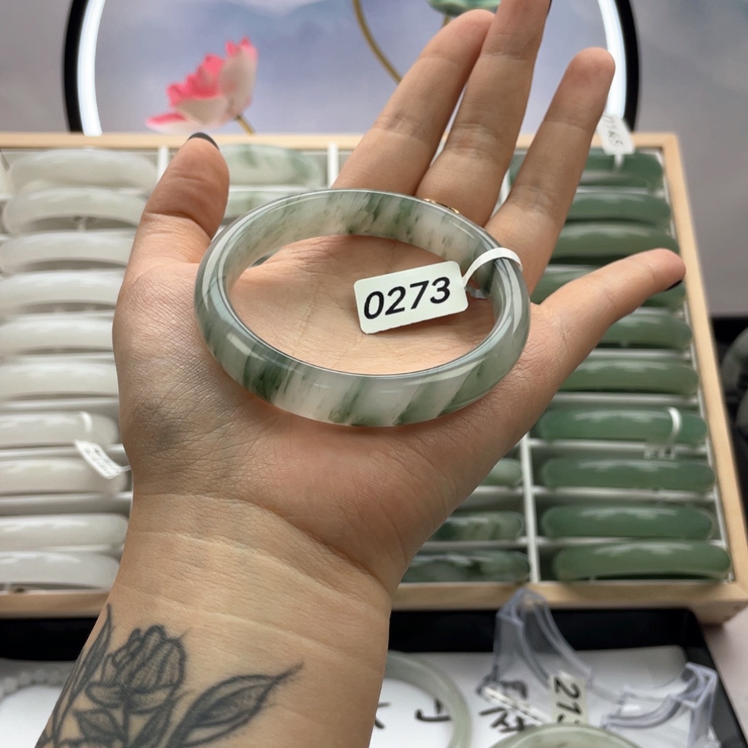 石英质玉未镶嵌手镯0273