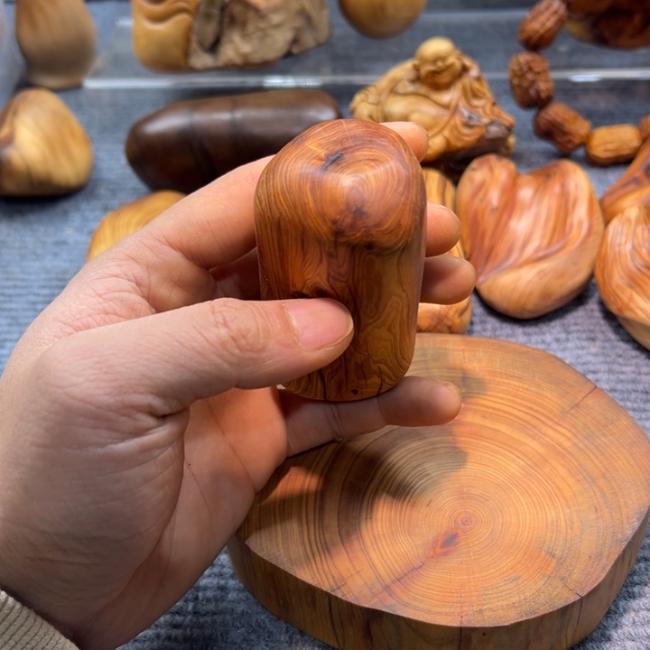 淡***如柏木（崖柏）陈化老料手串把件 