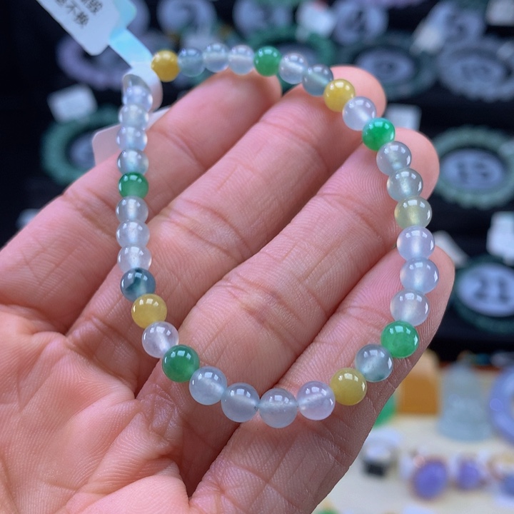 翡翠手链未镶嵌翡翠 5.3