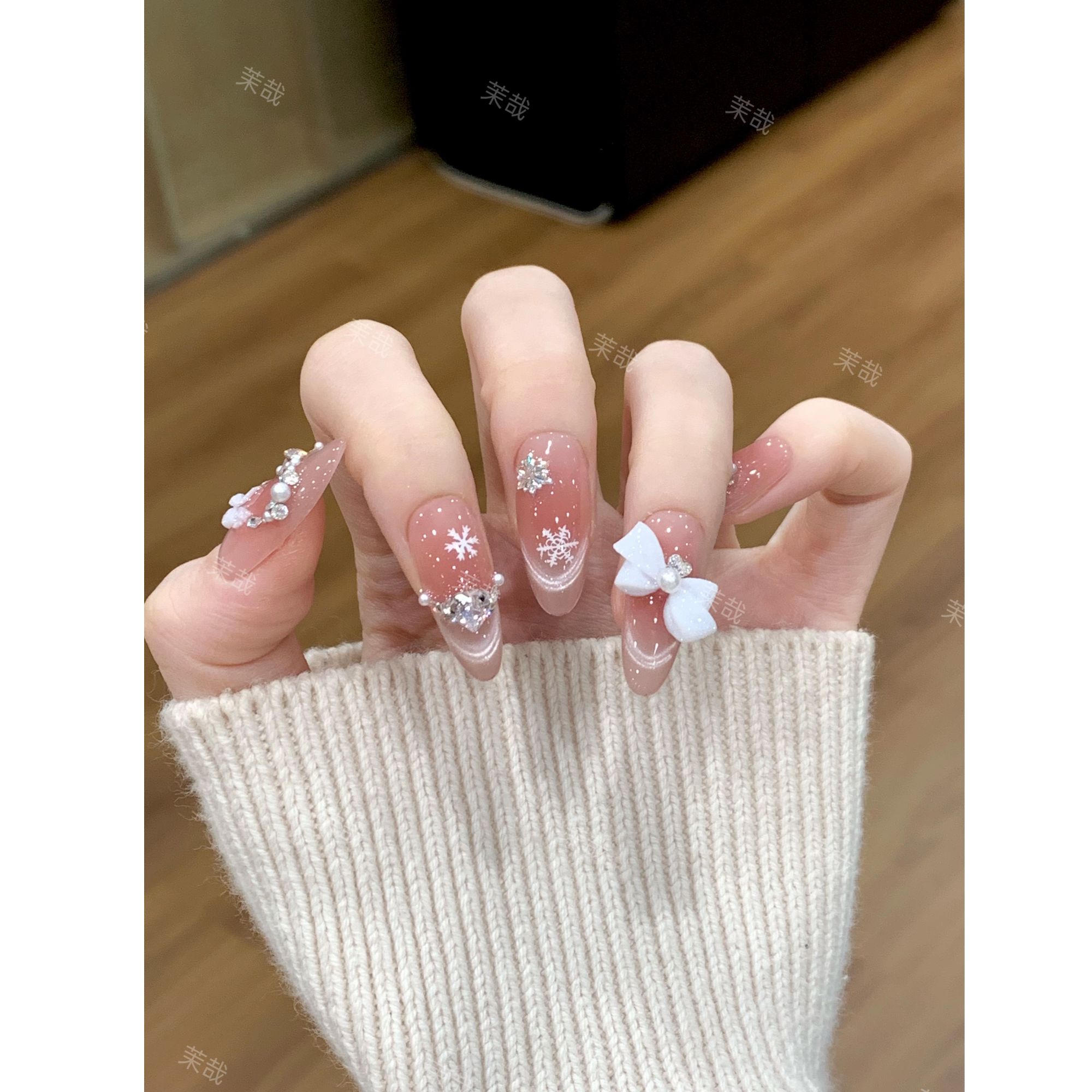 茉哉III【瑞雪】纯手工定制美甲拆卸穿戴甲A5380