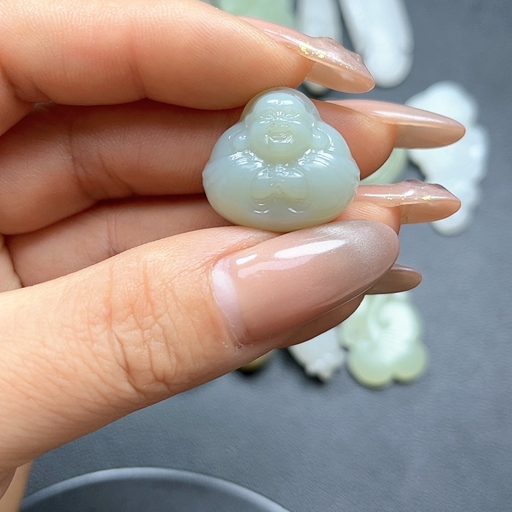 【闪购商品】颈饰未镶嵌和田玉