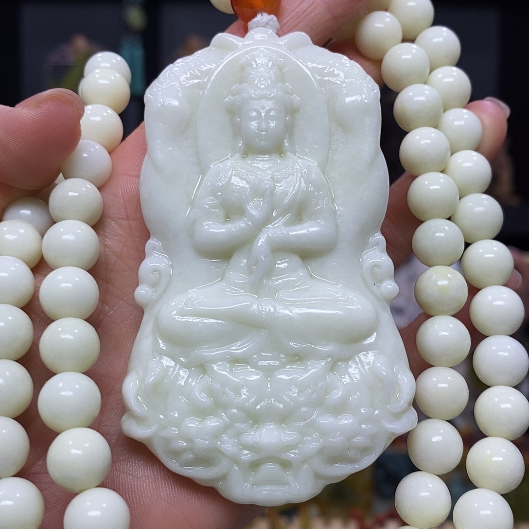 未镶嵌岫玉挂件吊坠