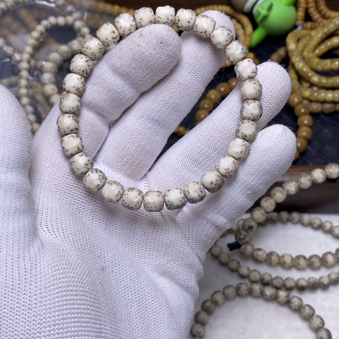 看***.星月菩提吊坠无相单圈8*7