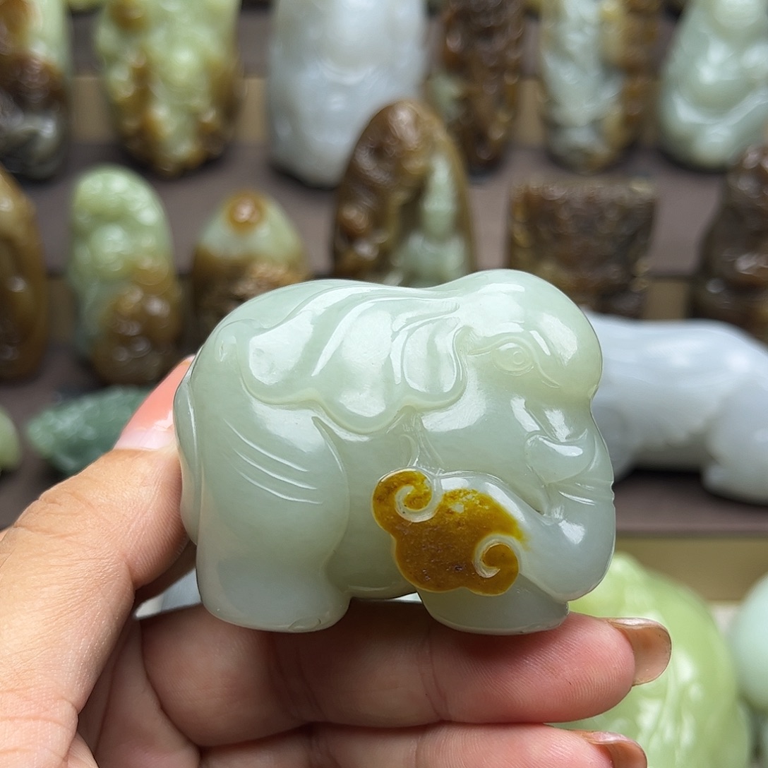 颈饰未镶嵌和田玉