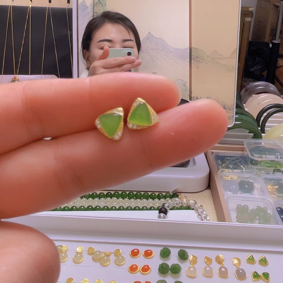 和田玉耳饰银S925镀金镶嵌