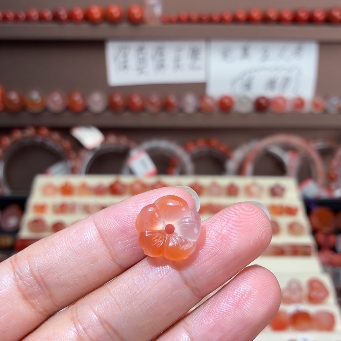 南红玛瑙未镶嵌川料有钱花