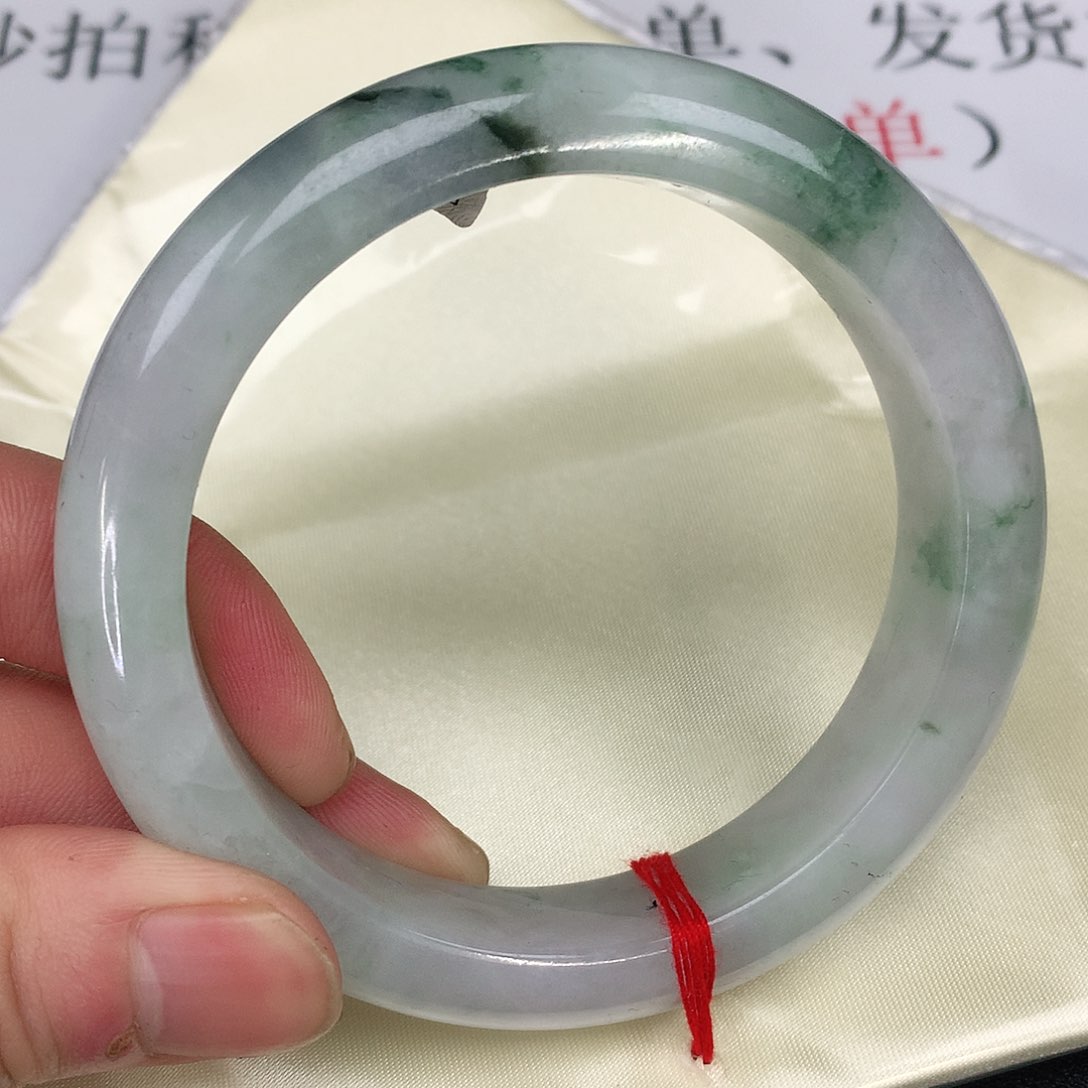 翡翠手镯未镶嵌圈62.6