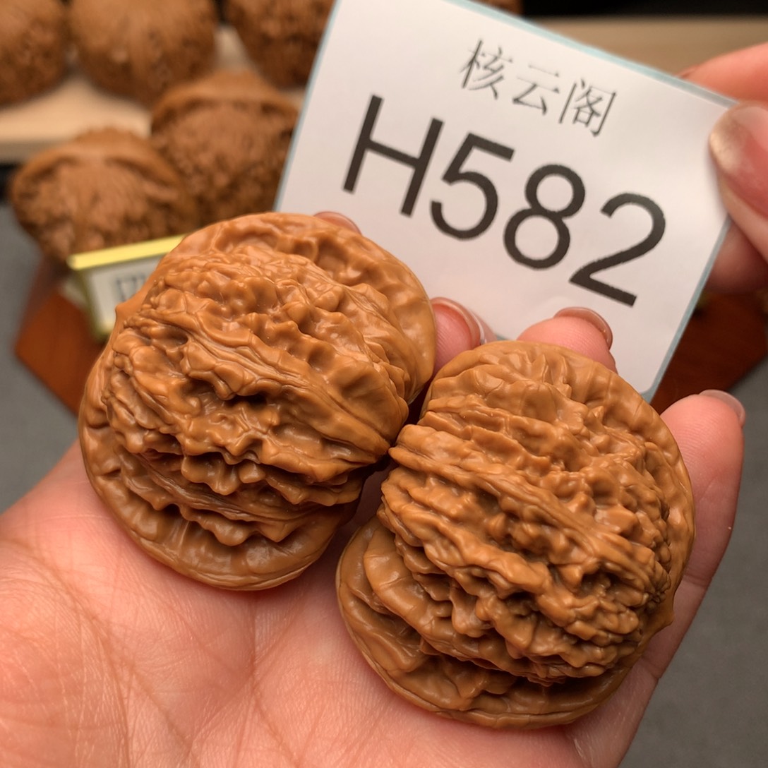 文玩核桃把件45汉高楼