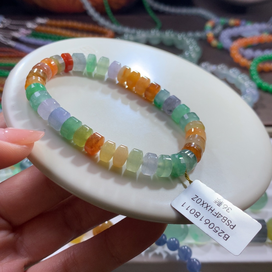 T***y翡翠未镶嵌手链胶润浓艳彩虹桶珠卡7.5
