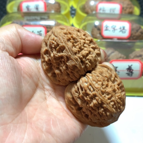 吊坠文玩核桃王*柜三角疆