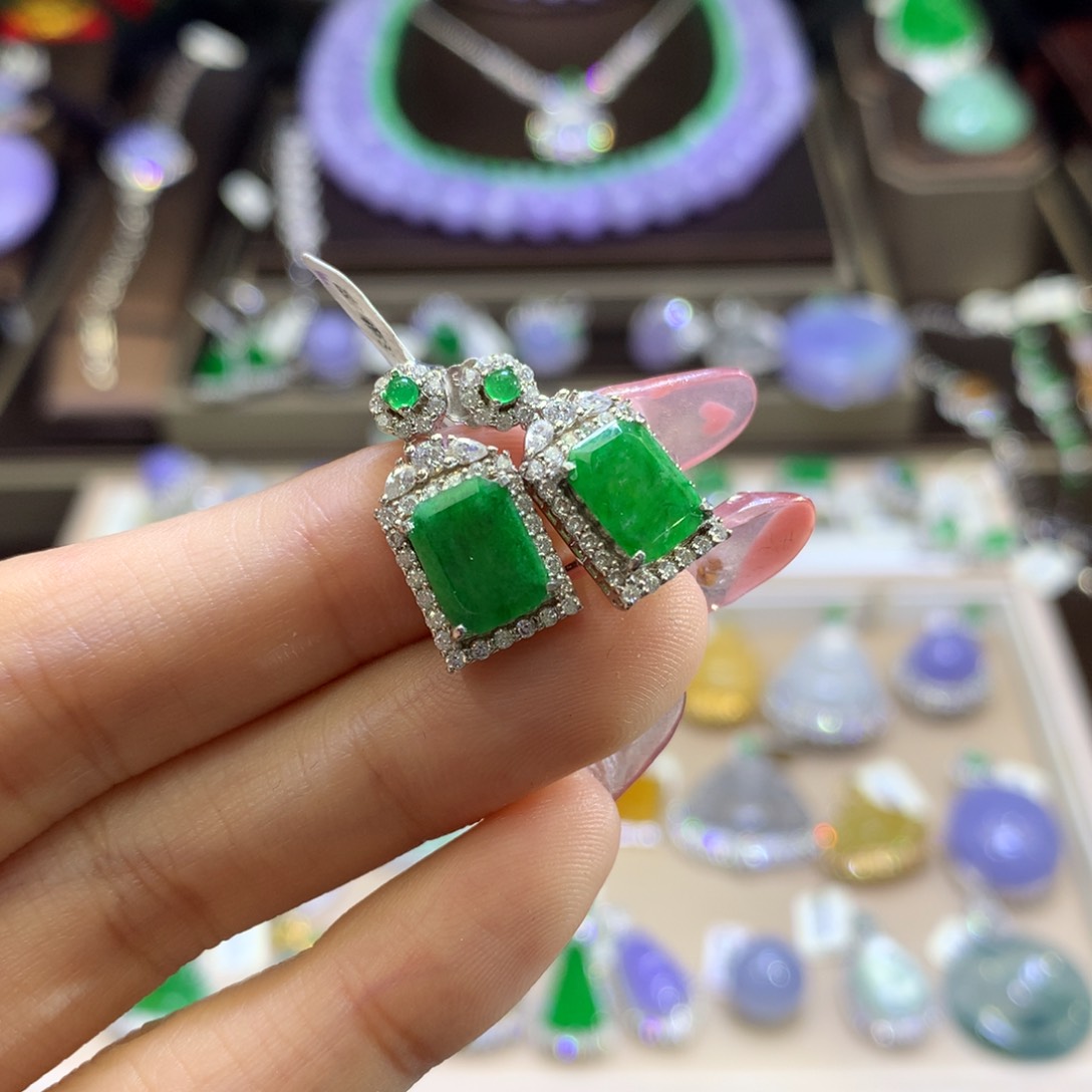 翡翠颈饰银S925镶嵌翡翠