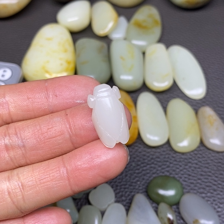 和田玉挂件^_^未镶嵌