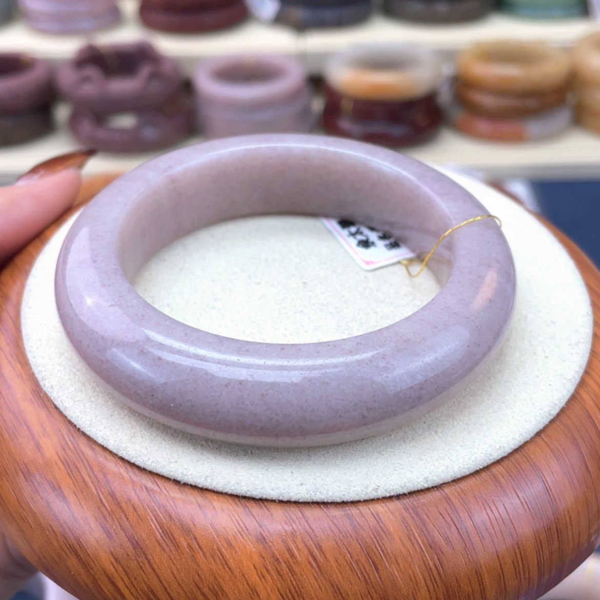 【闪购商品】石英质玉手镯未镶嵌