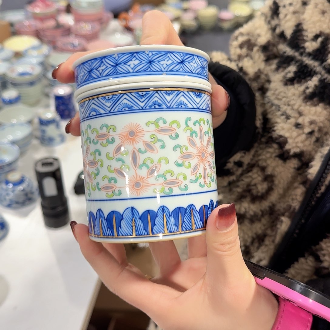 摆件瓷///////景德镇陶瓷瓷器。