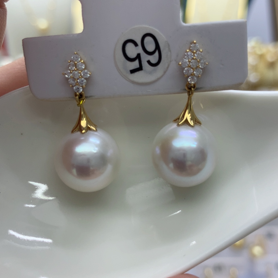 18K金镶嵌淡水珍珠耳饰