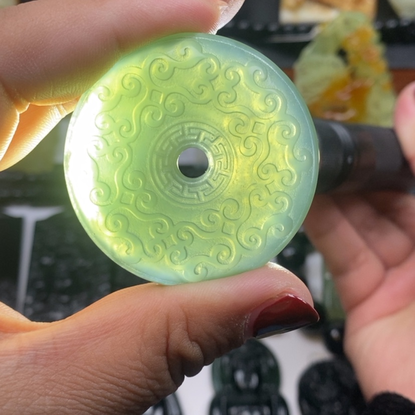 【闪购商品】蛇纹石玉颈饰未镶嵌