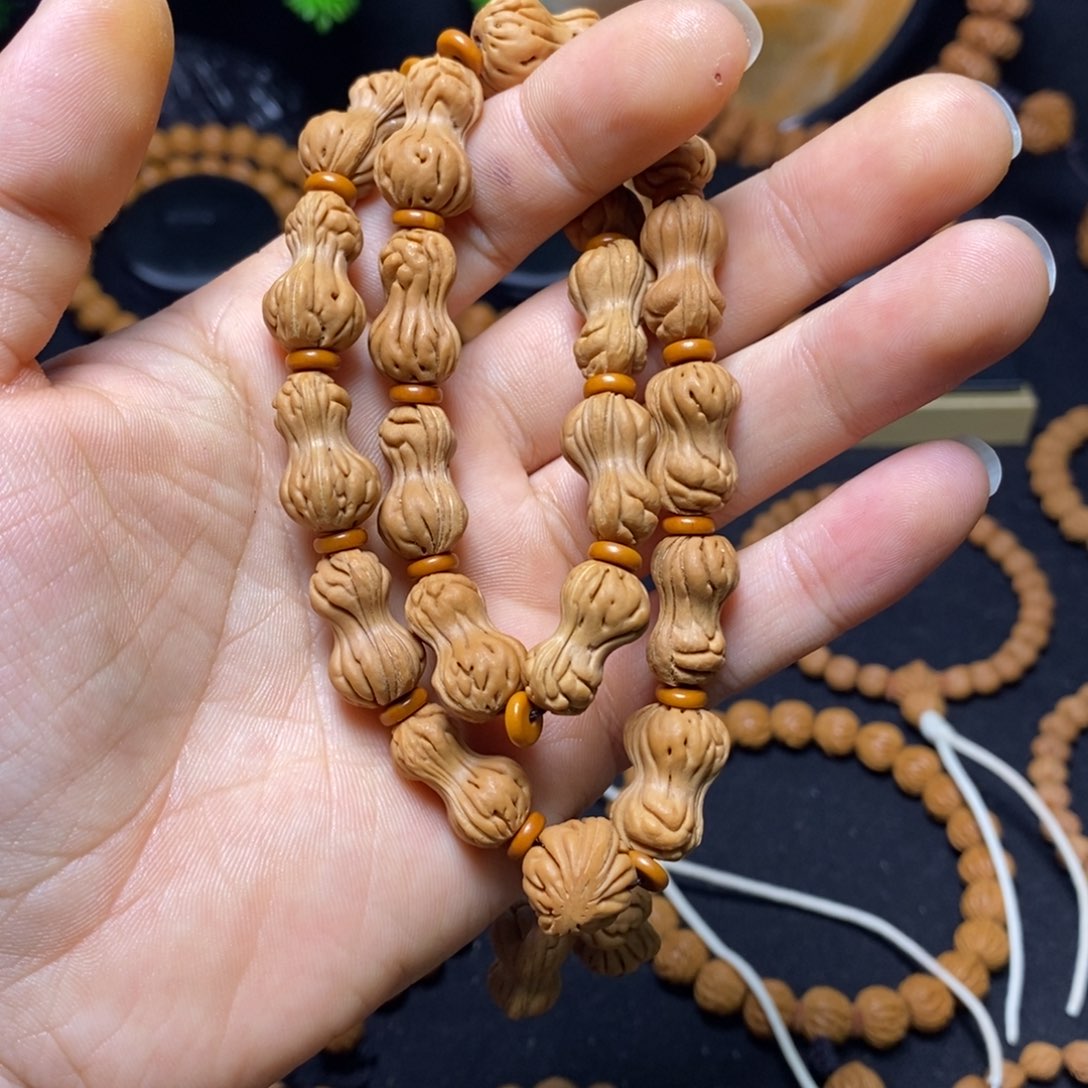 吊坠桃核秦岭文玩