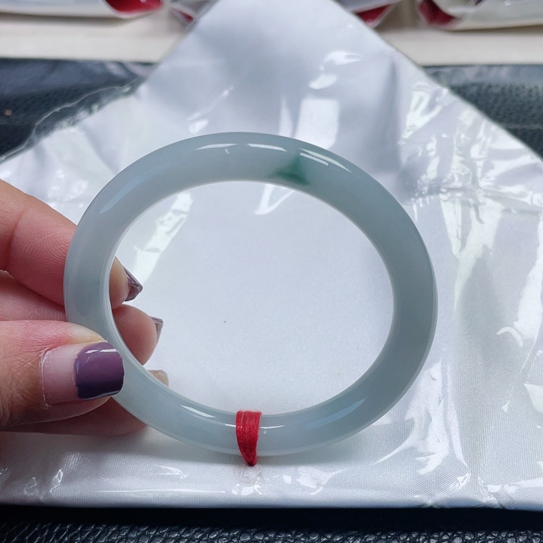未镶嵌手镯（圆镯）翡翠缅甸翡翠52