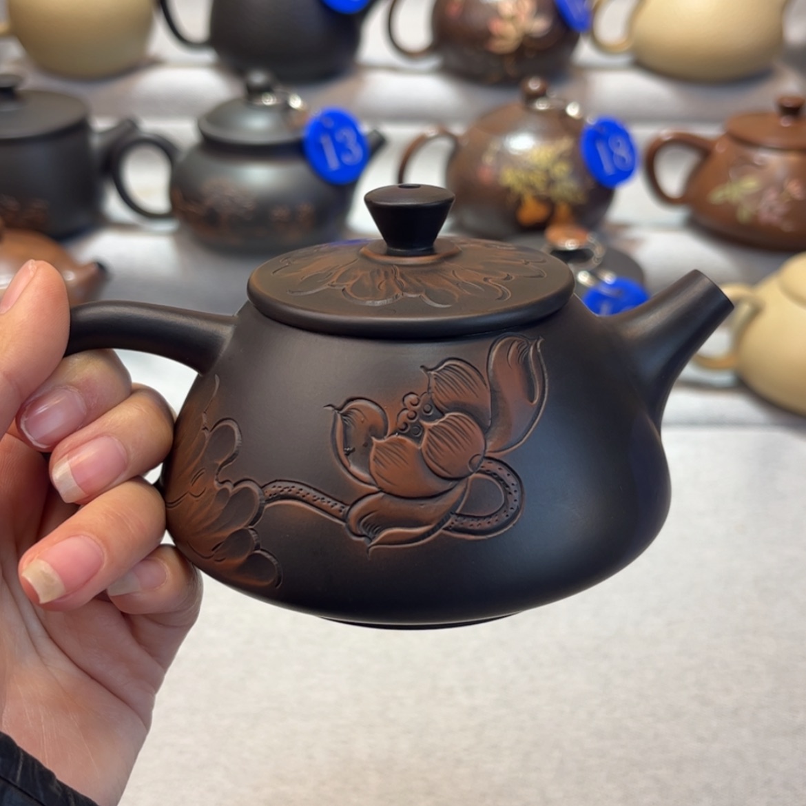 【闪购商品】红泥 微微瑕 容量 240cc