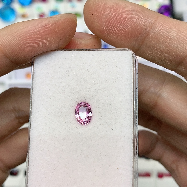 蓝宝石裸石未镶嵌无烧帕帕拉恰1.51克拉