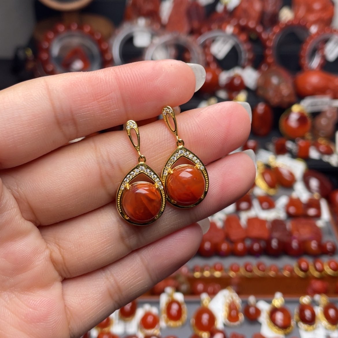 【闪购商品】银S925镶嵌水滴耳坠南红玛瑙