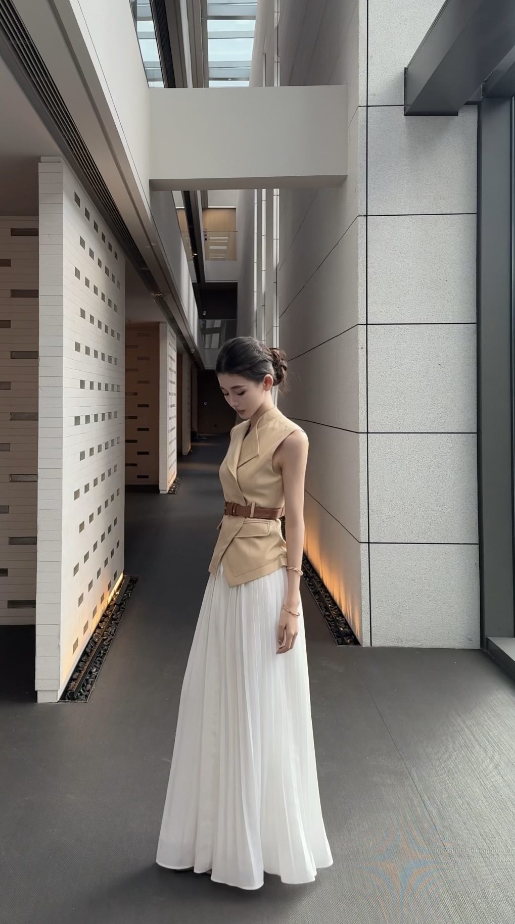 【春日部】显瘦气质无袖圆领马甲+法式百搭半身裙0864