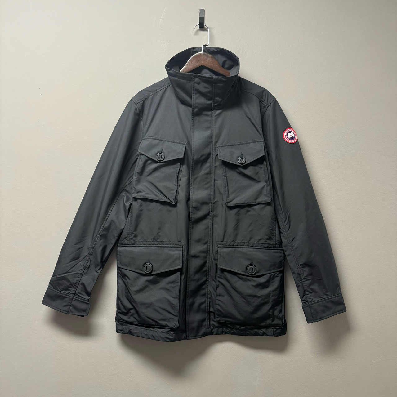 Canada goose 加拿大鹅/08131/黑色尼龙拼接立领冲锋衣 全新带吊L