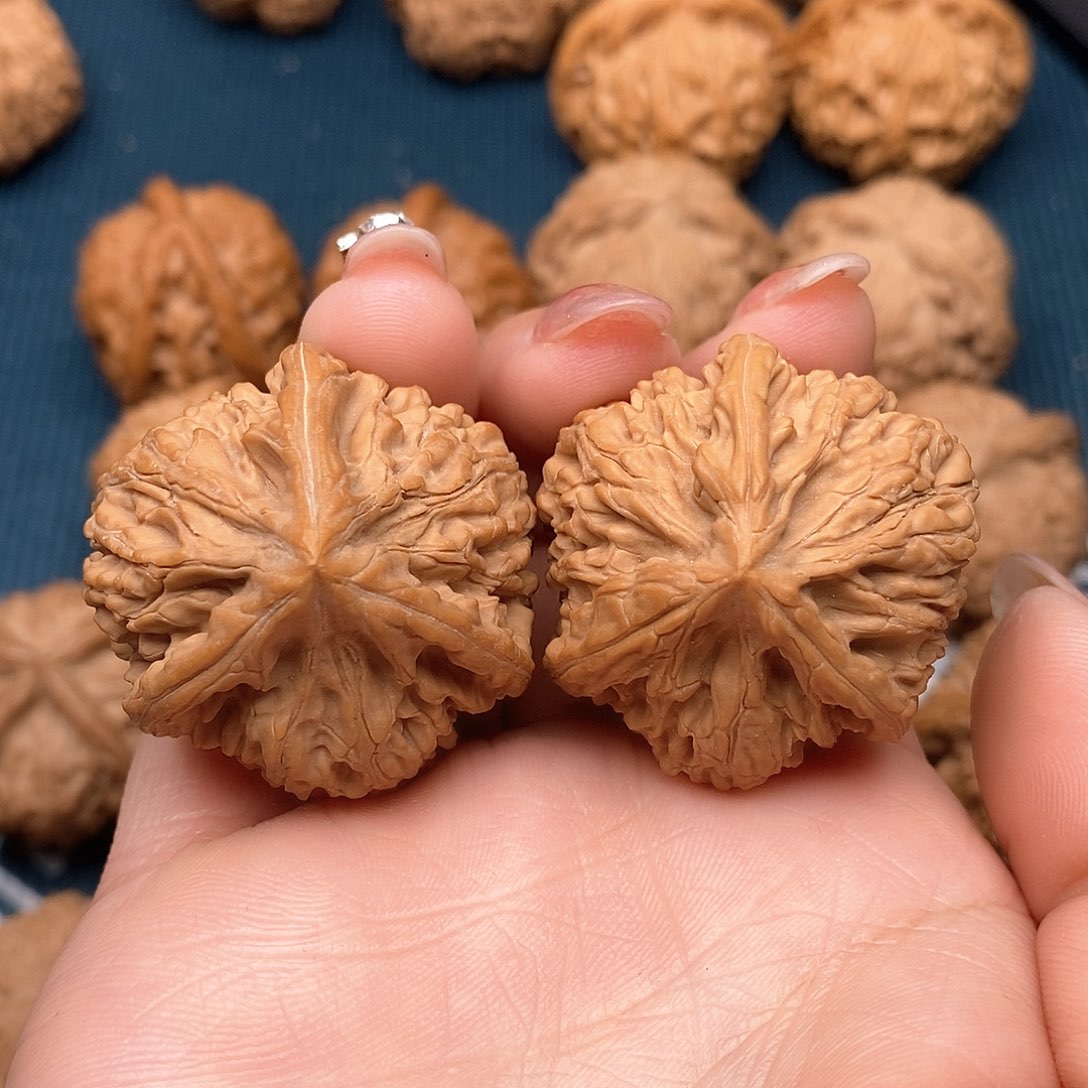 文玩核桃吊坠玉龙35-36