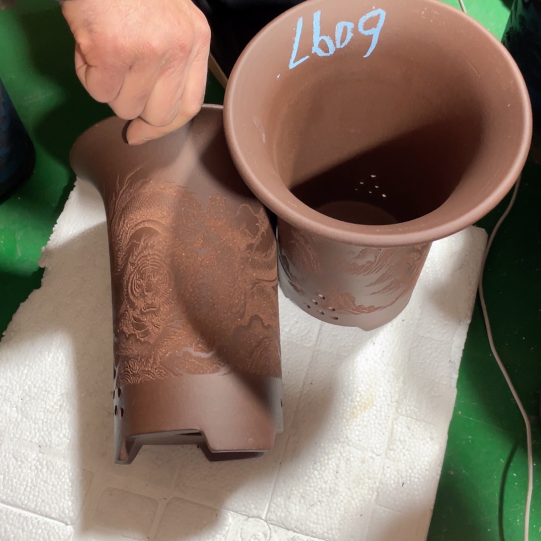 用***0紫砂花盆微瑕中号