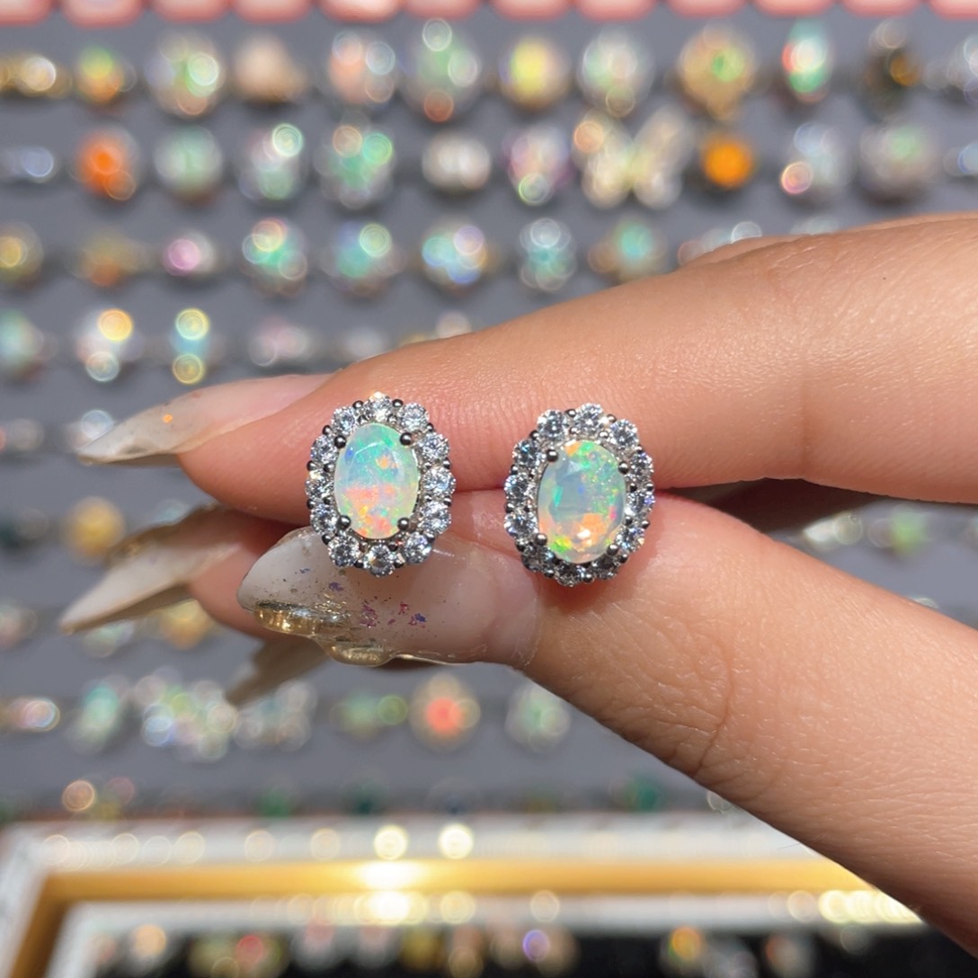 欧泊欧泊耳钉银S925镶嵌