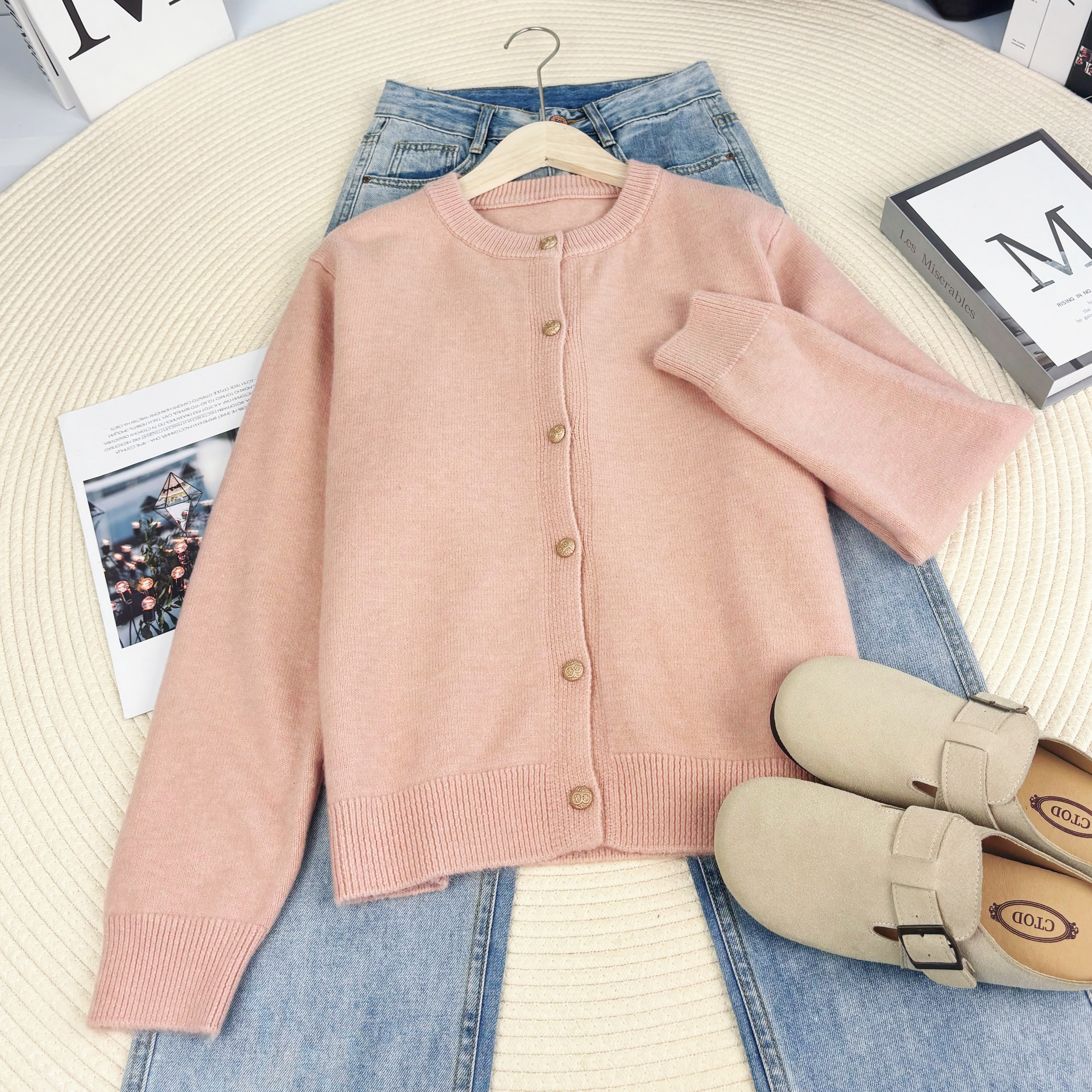 新新定制-单排扣高级甜美卡通小狗图案刺绣款针织开衫208926