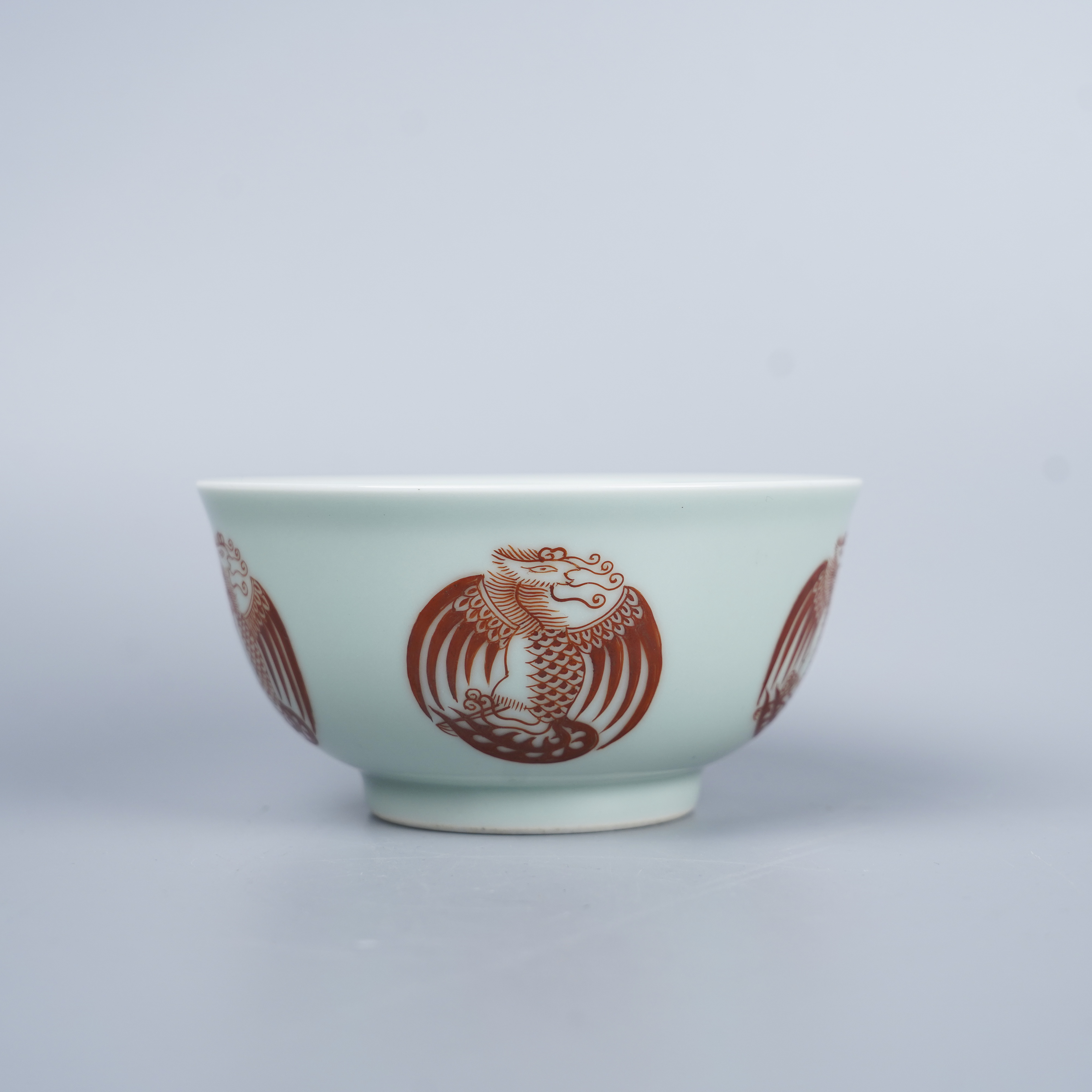 Lot036青釉矾红团鹤碗