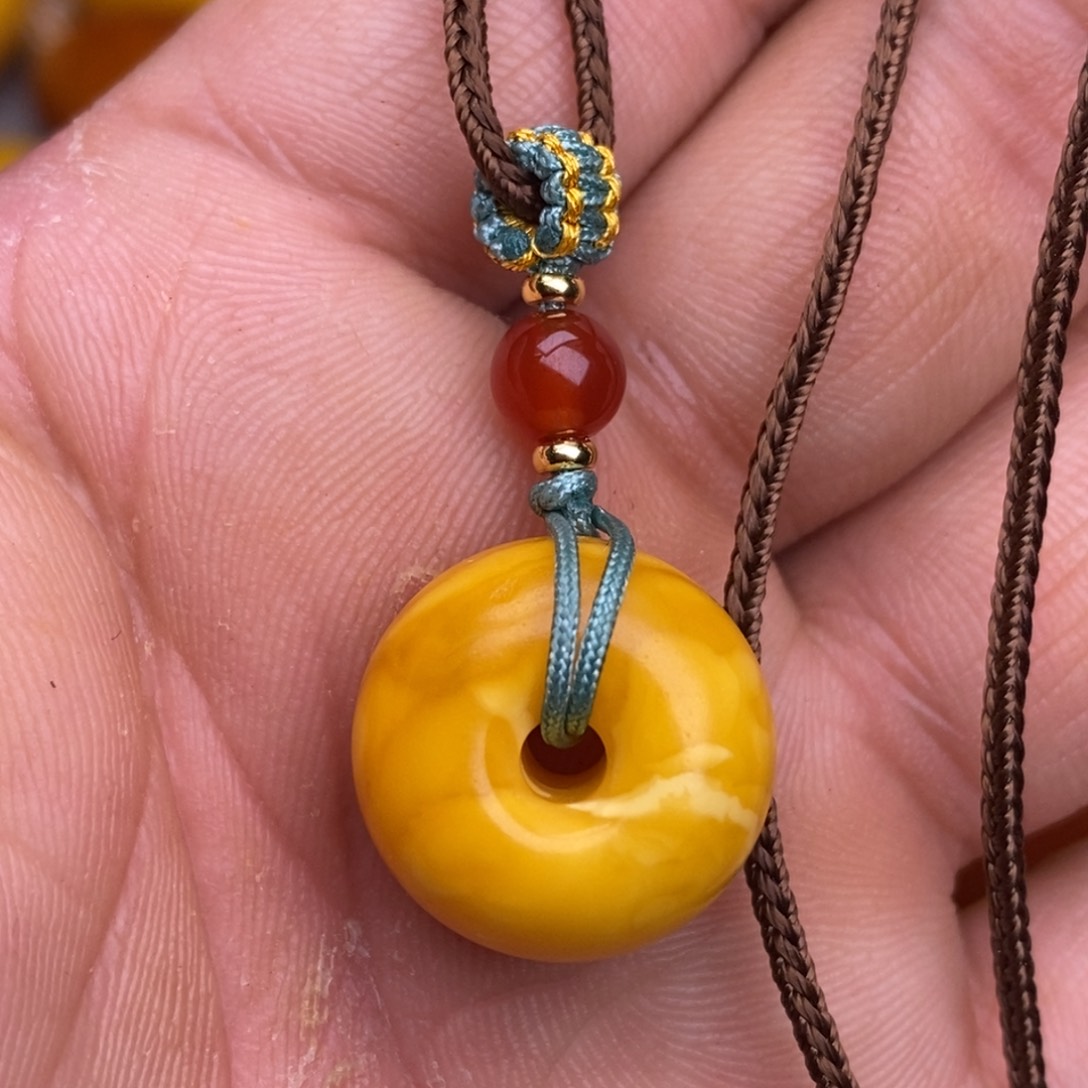 蜜蜡珠宝奇石未镶嵌