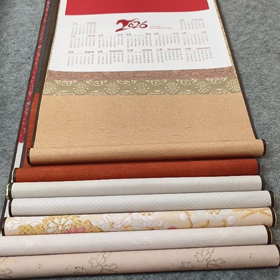 款式一绢布挂历8张