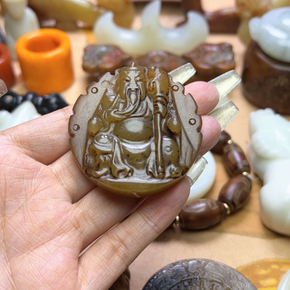 【闪购商品】蛇纹石玉颈饰未镶嵌