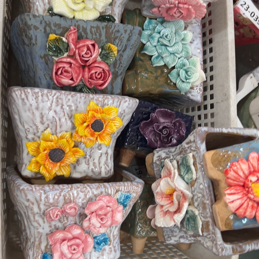 2343 花盆拍满20元发货，退款拉黑