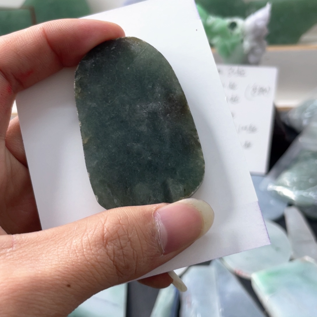 翡翠颈饰未镶嵌缅甸翡翠111