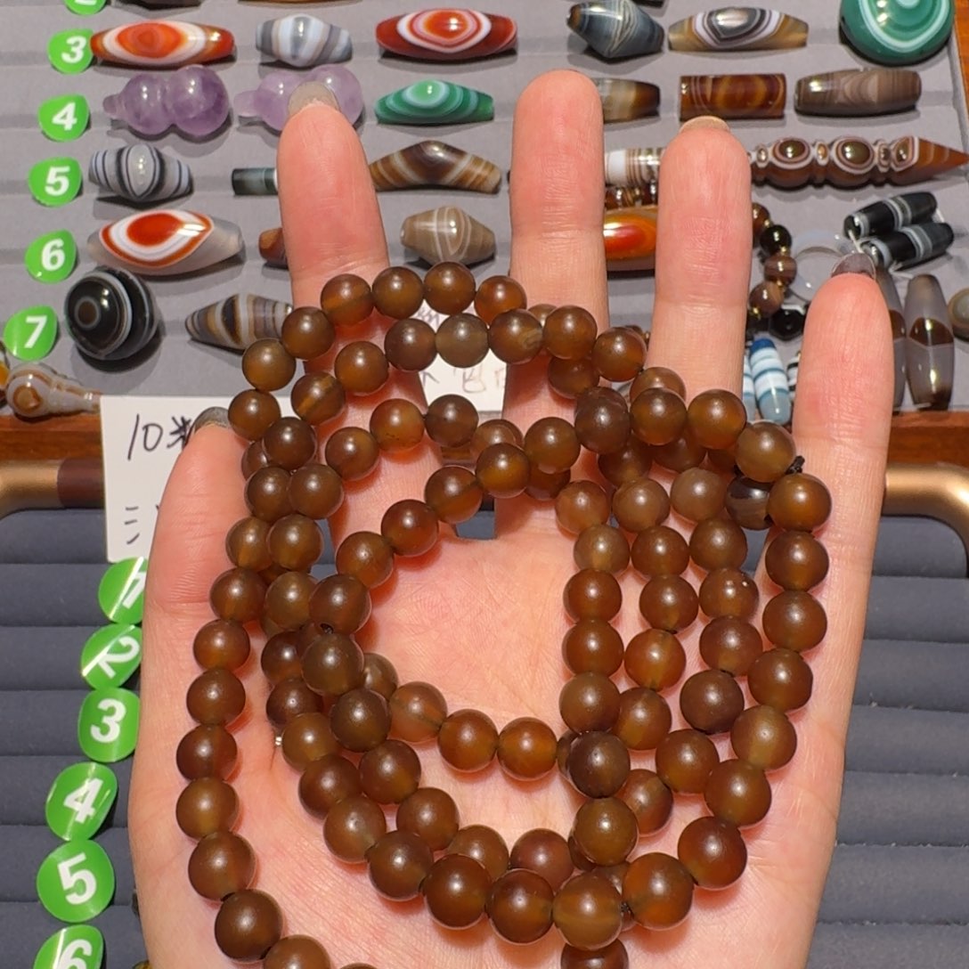 青****玛瑙/玉髓未镶嵌珠宝半成品