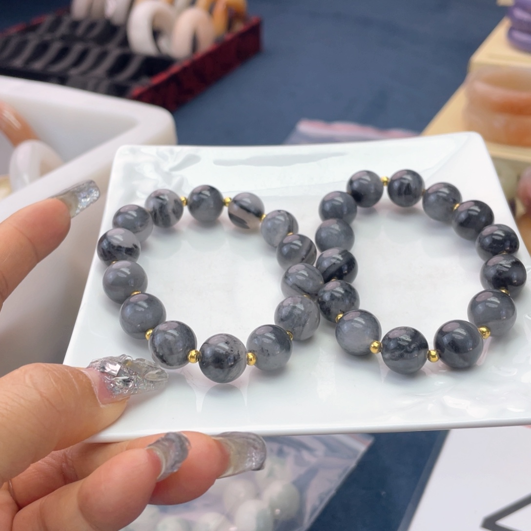 石英质玉未镶嵌手镯