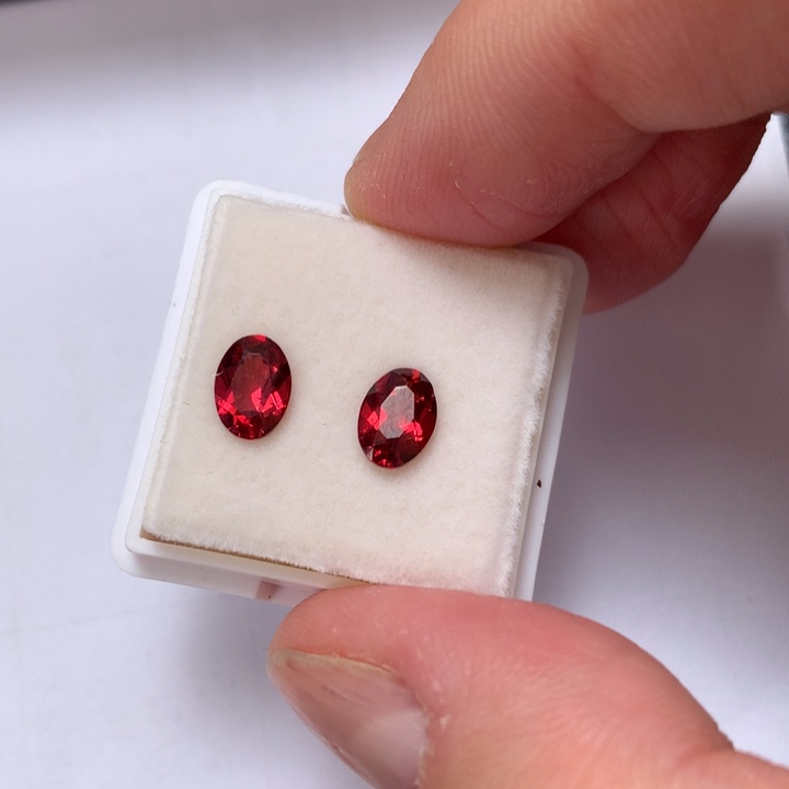 石榴石裸石未镶嵌