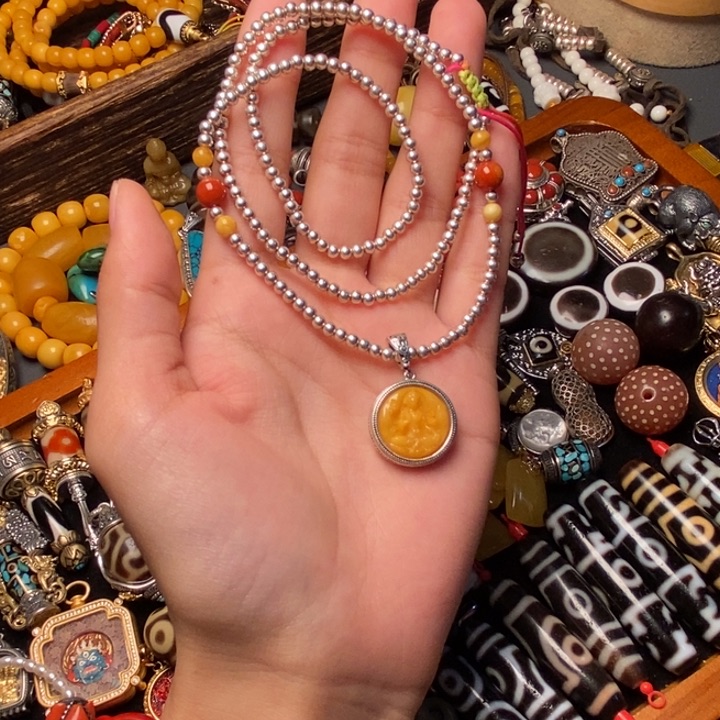 如图所示，品相完美