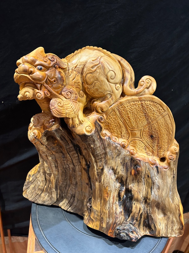 崖柏（貔貅）长48cm宽20cm高43cm