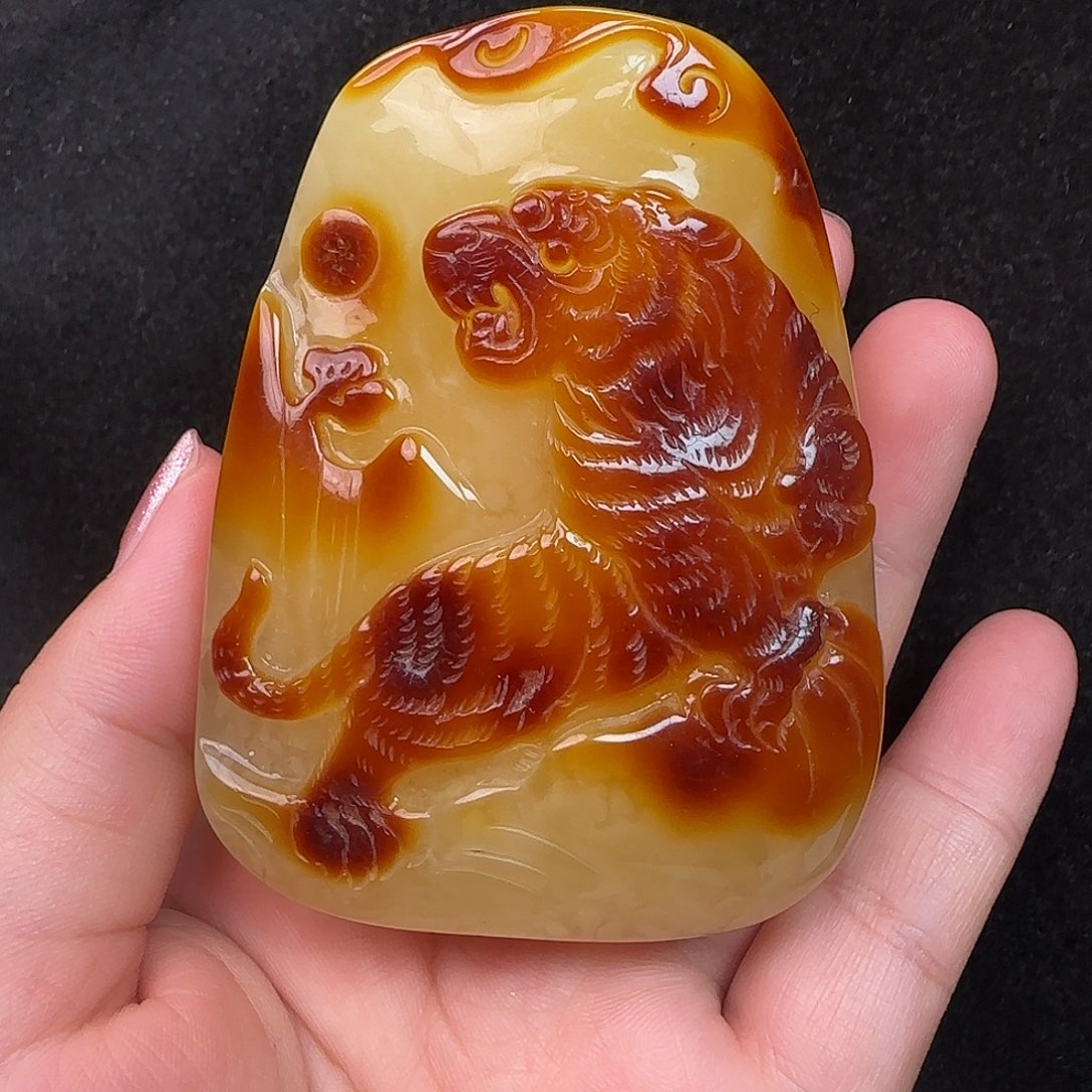 蜜蜡未镶嵌珠宝奇石