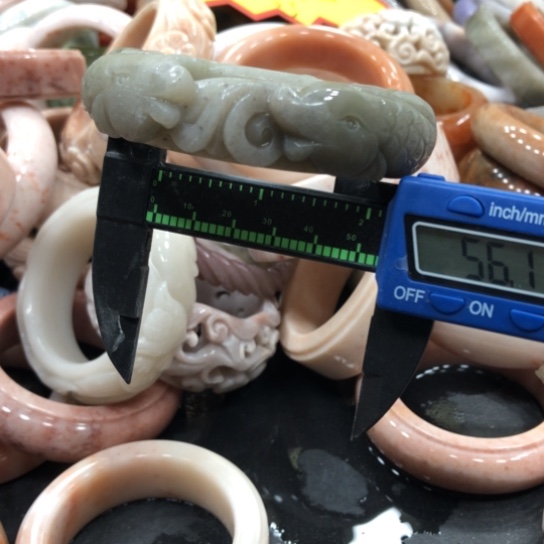 南红玛瑙手镯合金