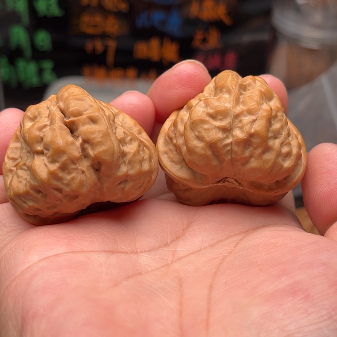 文玩核桃吊坠蛙蛙